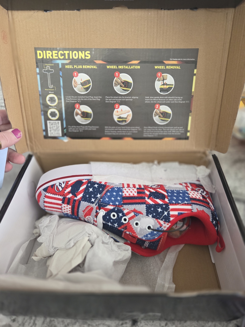 New Heelys Sneakers American Flag Red and Blue Skate Shoes With Rollers Sz W9 M8